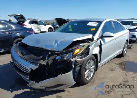 2015 Hyundai Sonata Se z USA, uszkodzony, nr VIN 5NPE24AF6FH206820